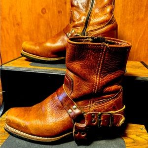 FRYE Harness 8R Womens Biker Moto Short Ankle Cowboy Western Leather Boots 8
